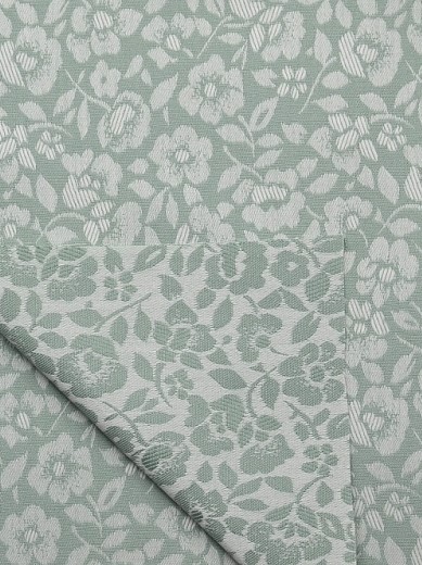 Světle modro modrá metráž - žakár s kytičkami