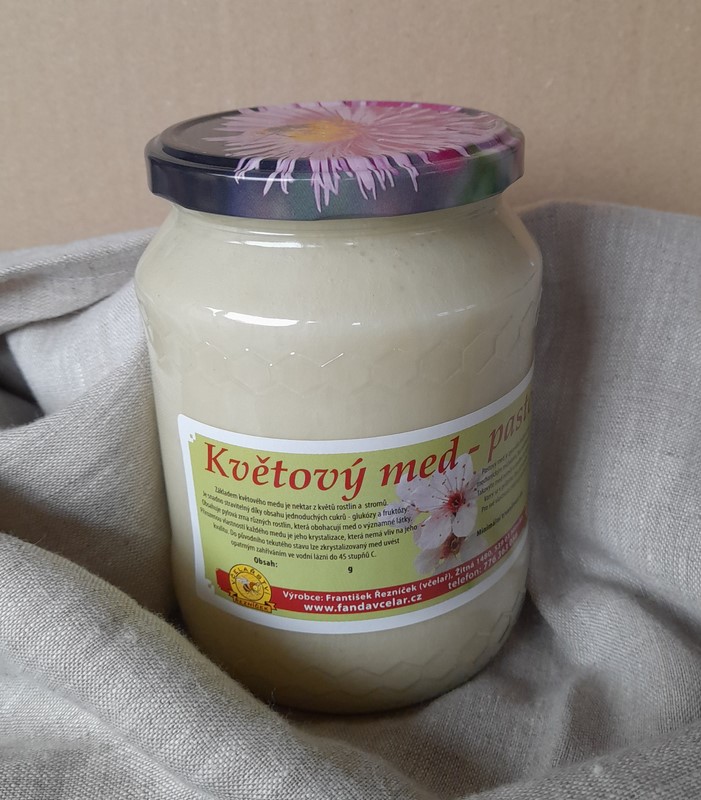Včelí med květový pastovaný 950 g