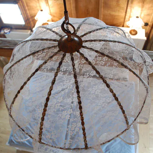 Závěsné světlo č. 102