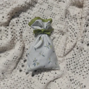 Pytlík - zelený s tulipány