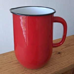 Smaltovaný džbánek 2,5 l