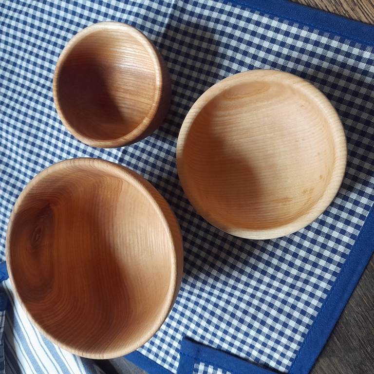 Miska jasanová vel. S