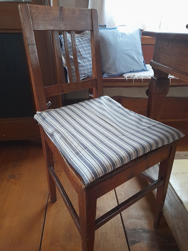 Potah na sedák - tm. modrý (pruhy velké)