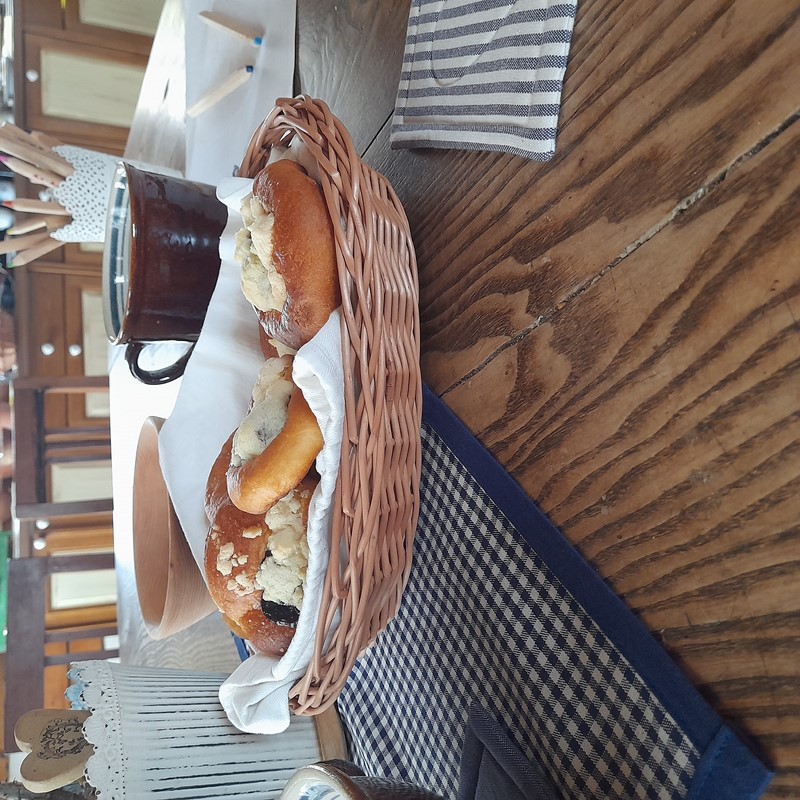 Ošatka s oušky nižší