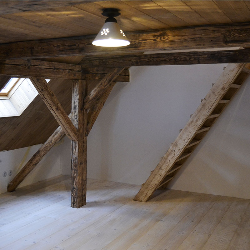 Stropní světlo č. 56 (střední)