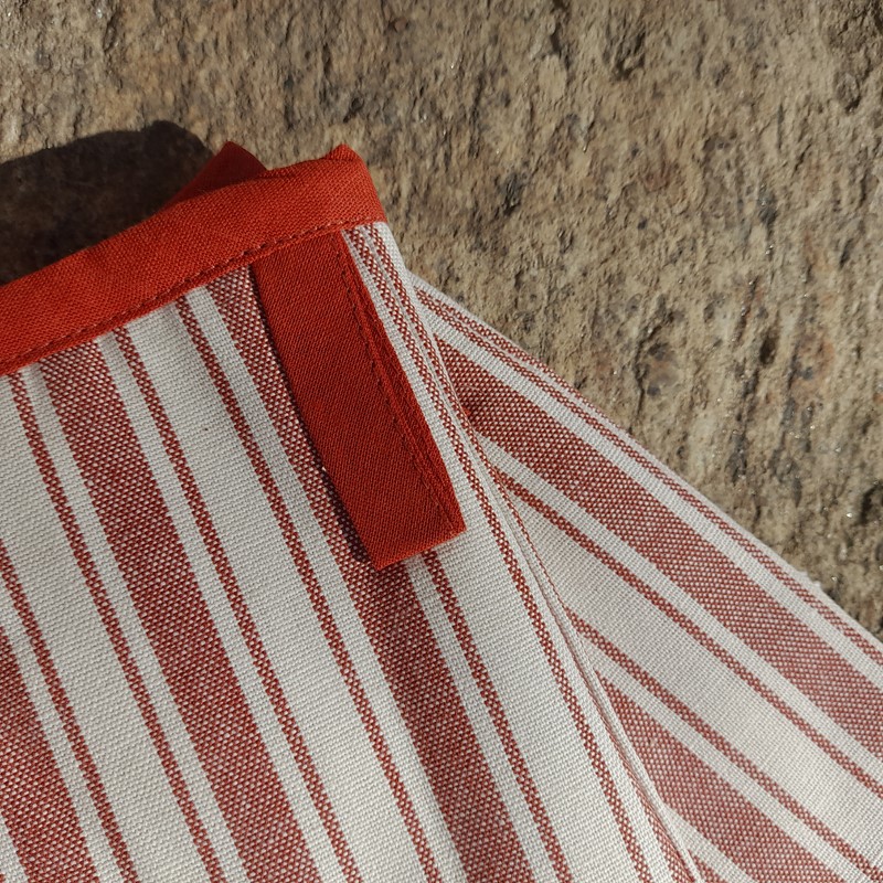 Chňapka - terakota (velké pruhy)