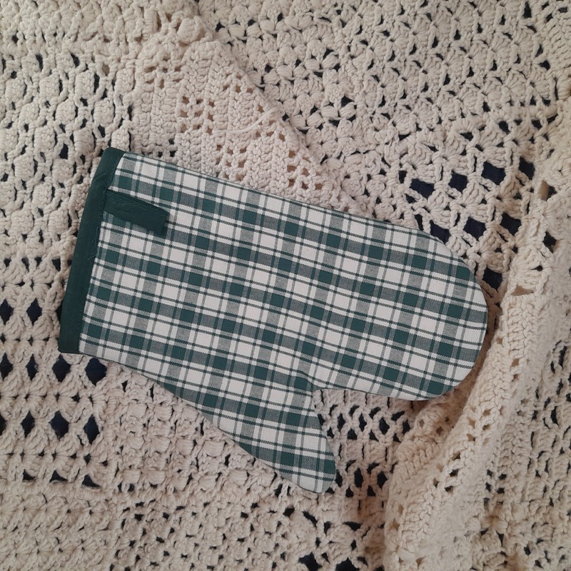 Chňapka - tm. zelená (kostky velké)