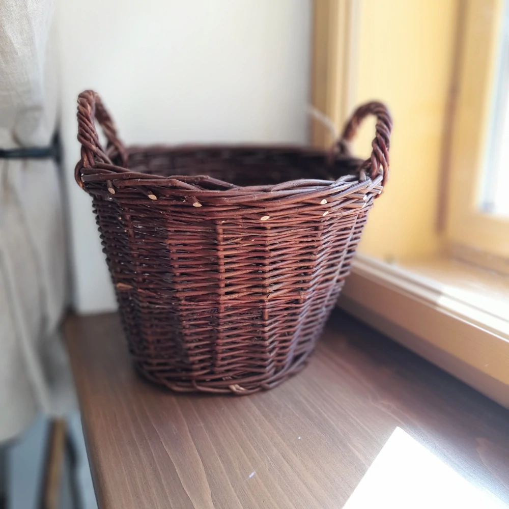 Koš 30 bramborák tmavý 