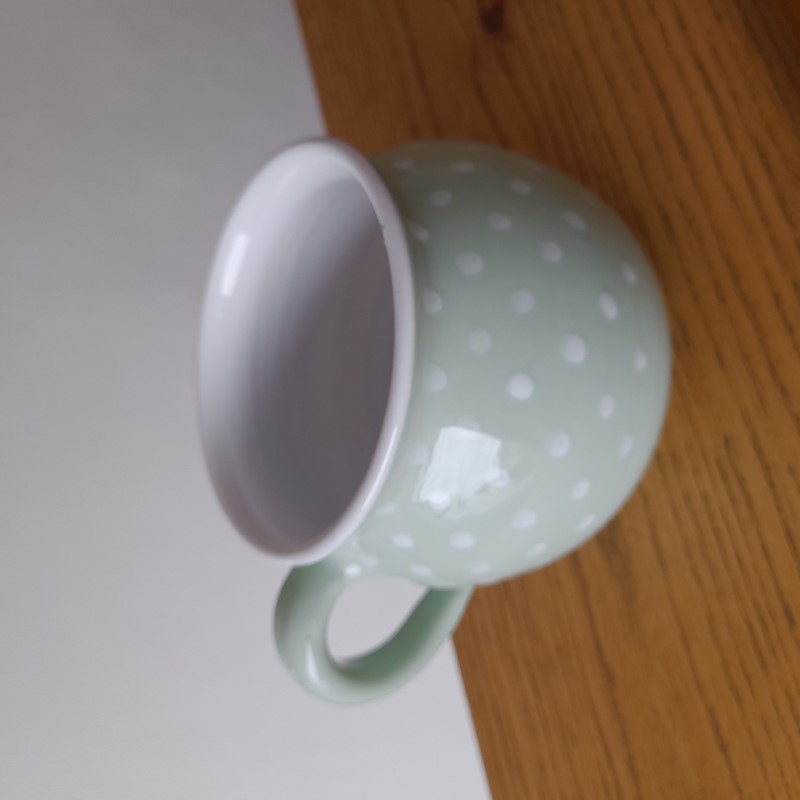 Buclák 500 ml světle zelený s puntíky