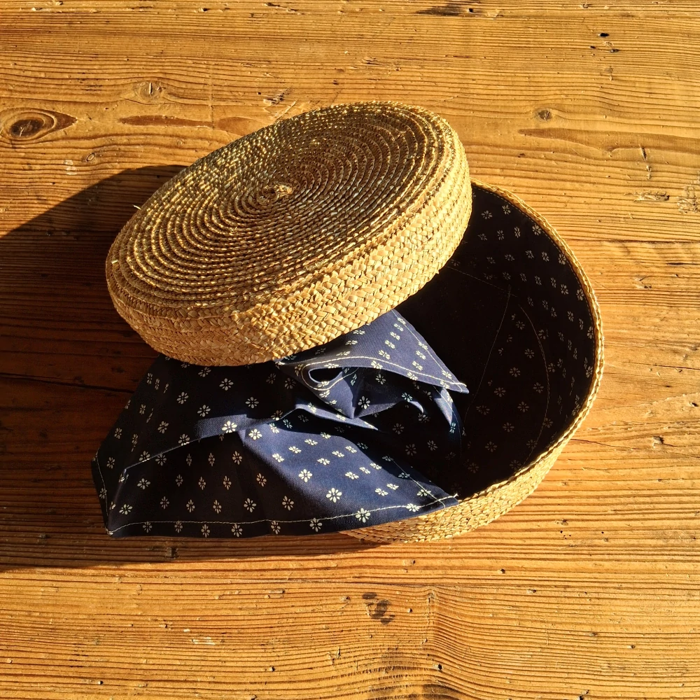 Chlebník kulatý přírodní - modrotisk