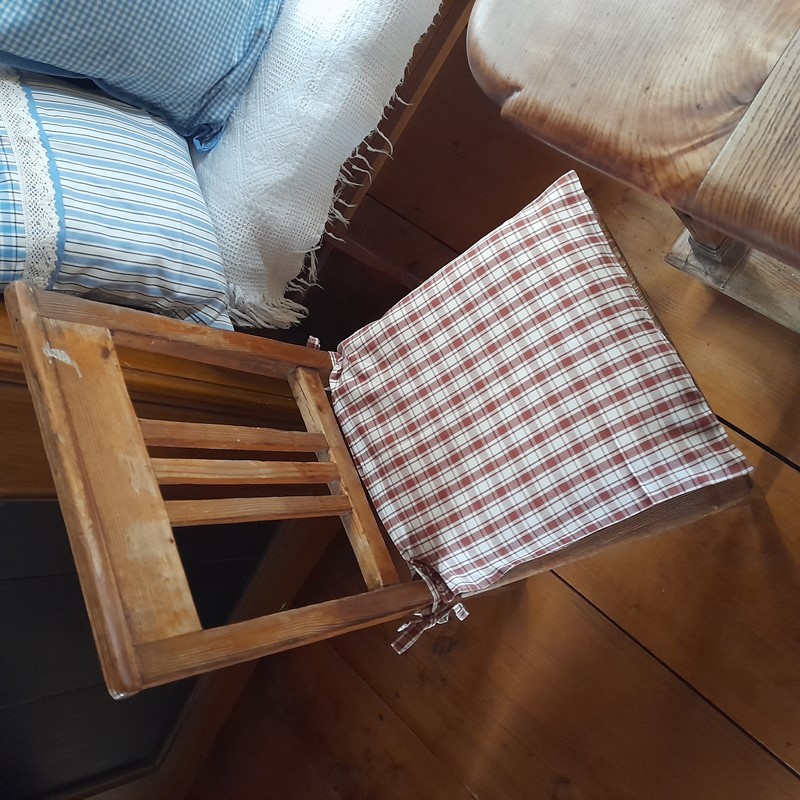 Potah na sedák - tm. červený (kostky velké)