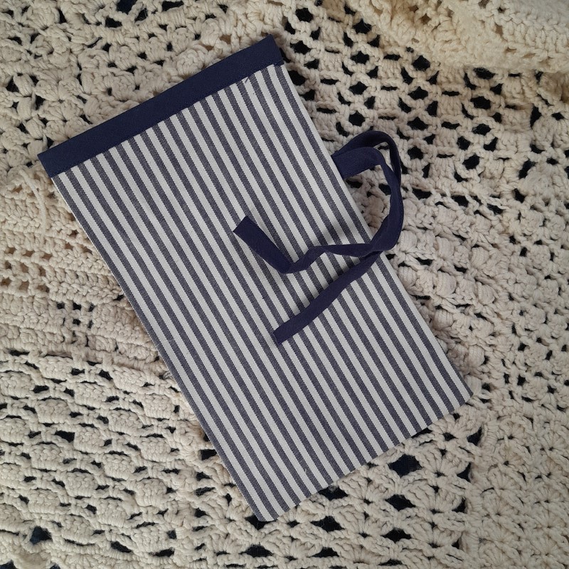 Pytlík - tm. modrý (pruhy malé)