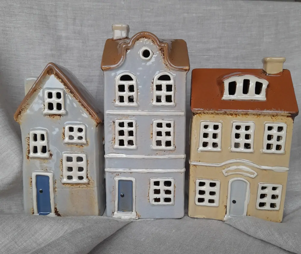 Svícen domeček modrý