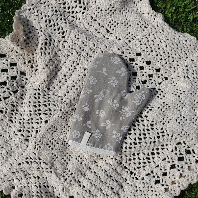 Chňapka - béžová s květy