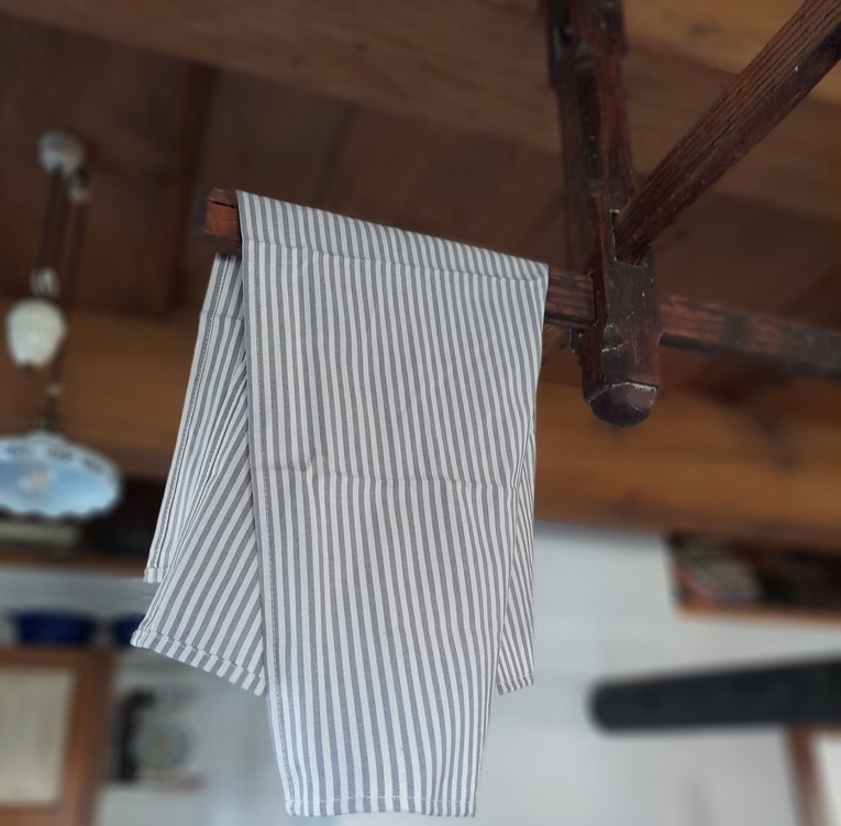 Utěrka šedá (malý pruh)