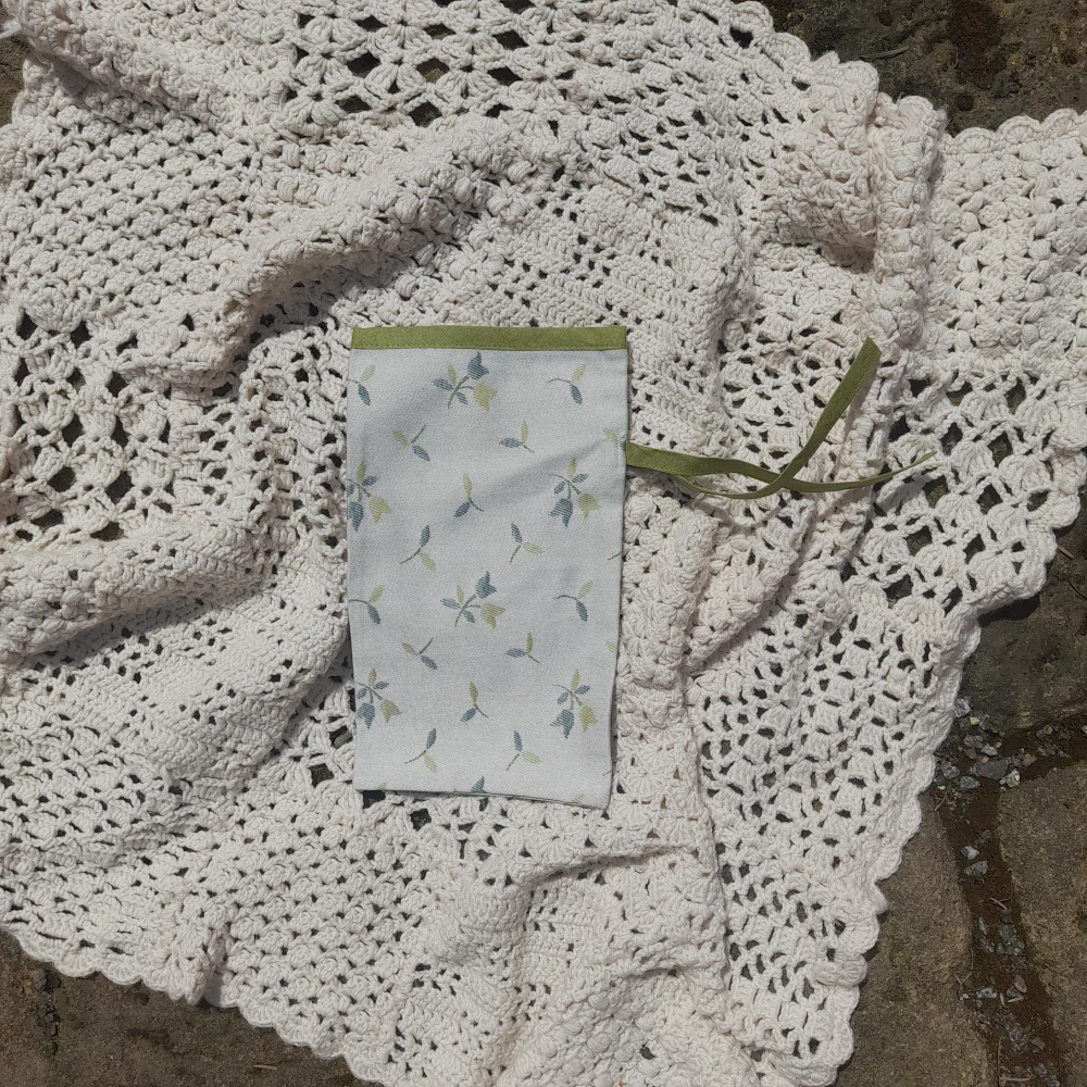 Pytlík - zelený s tulipány