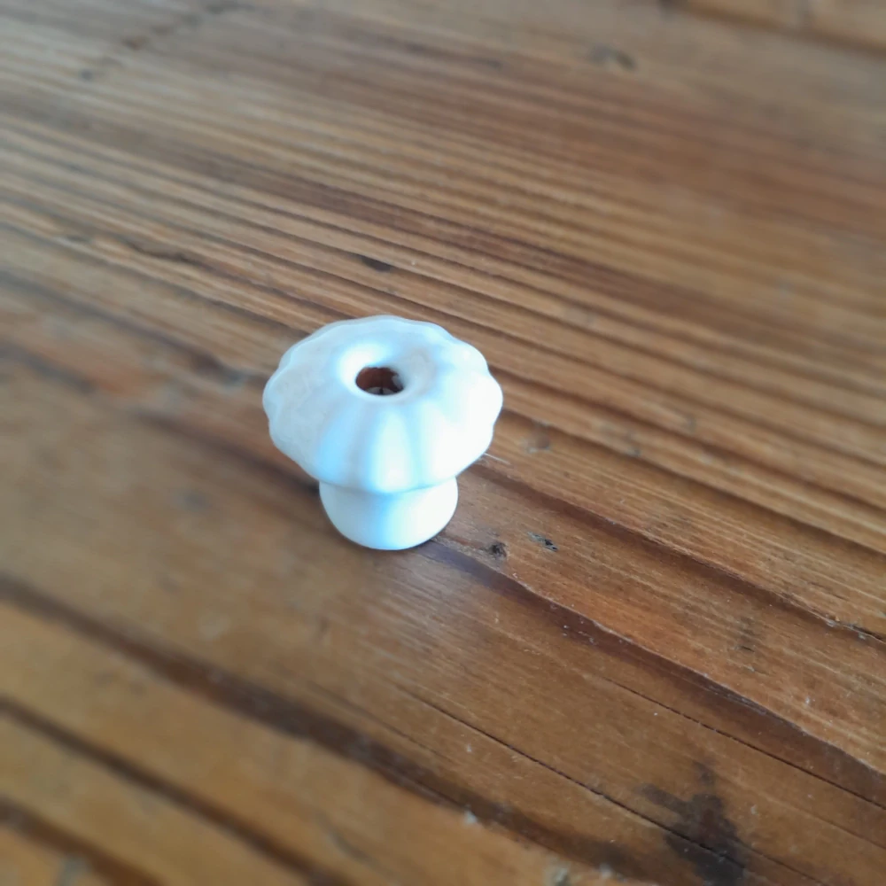 Porcelánová knopka, vel. S