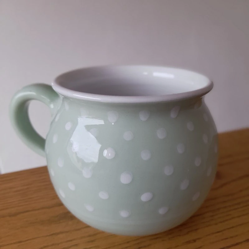 Buclák 500 ml světle zelený s puntíky