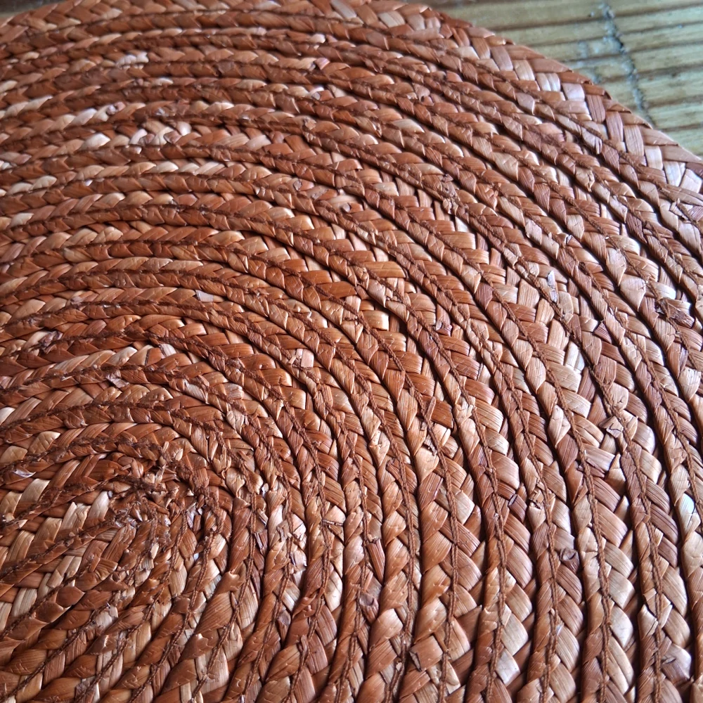 Prostírání ze slámy oválné barevné