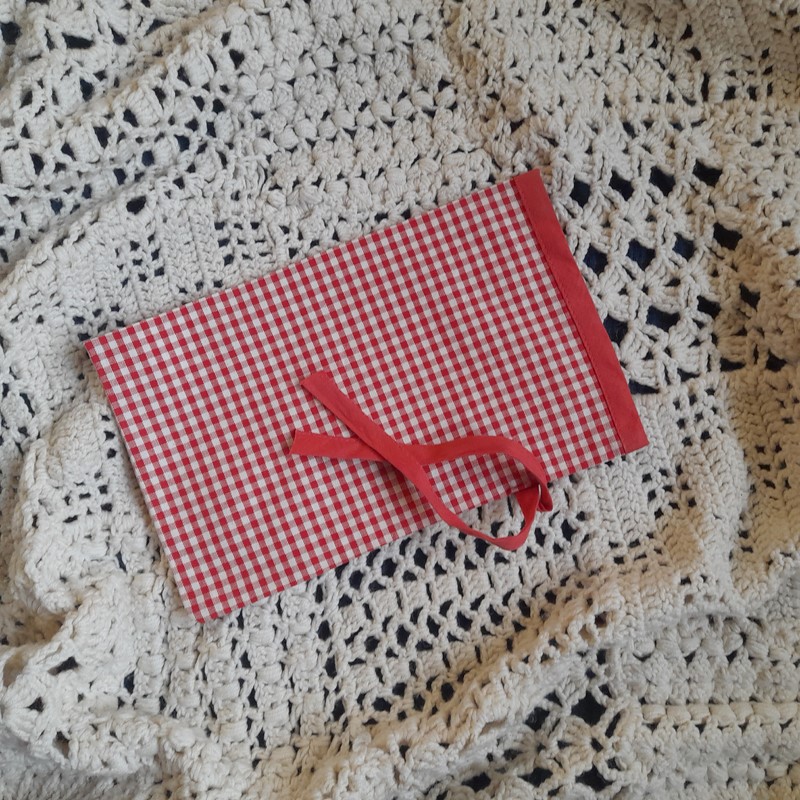 Pytlík - sv. červený (kostky malé)