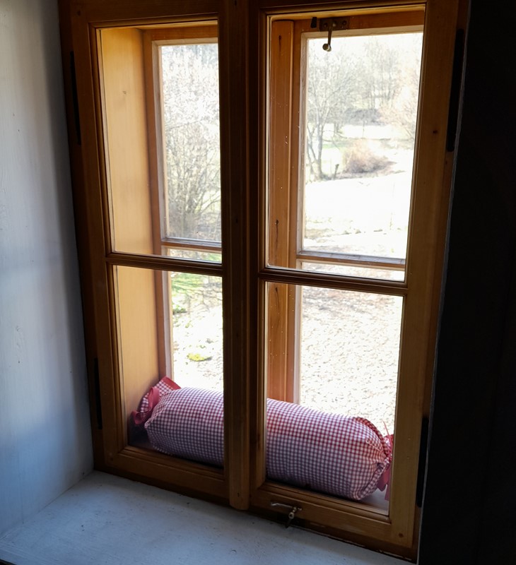 Potah na váleček - sv. červený (kostky malé)