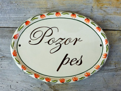 Keramická cedulka "Pozor pes" č. 2