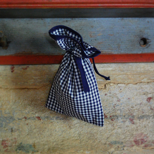 Pytlík - tm. modrý (kostky malé)