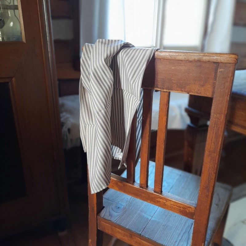 Utěrka šedá (malý pruh)