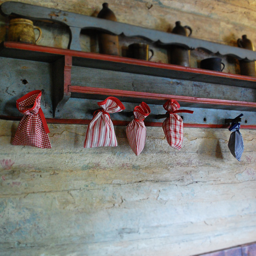 Pytlík - sv. červený (pruhy malé)