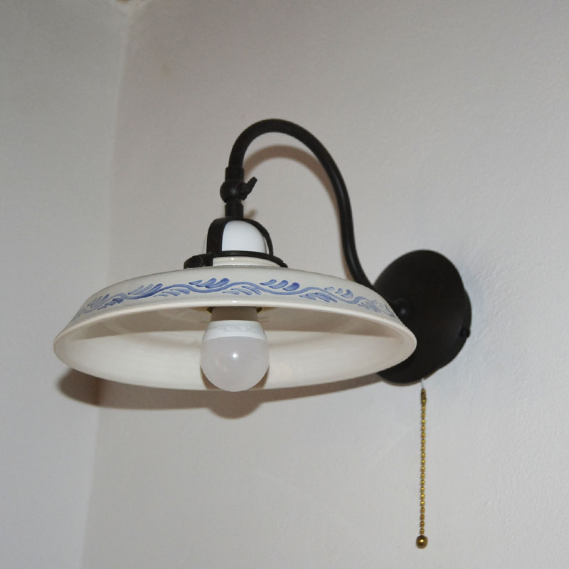 Nástěnné světlo č. 3