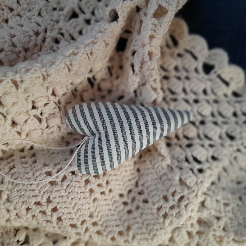 Srdíčko - tmavě zelená kostka