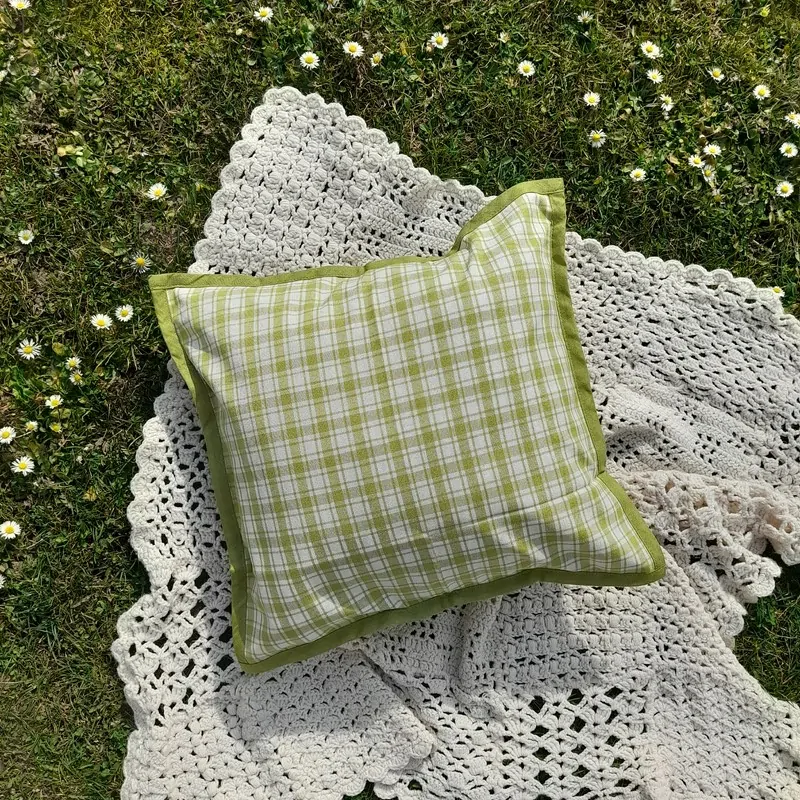 Polštářek - sv. zelený (kostky velké)