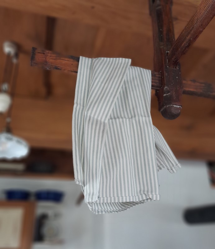 Utěrka starozelená (pruhy malé)