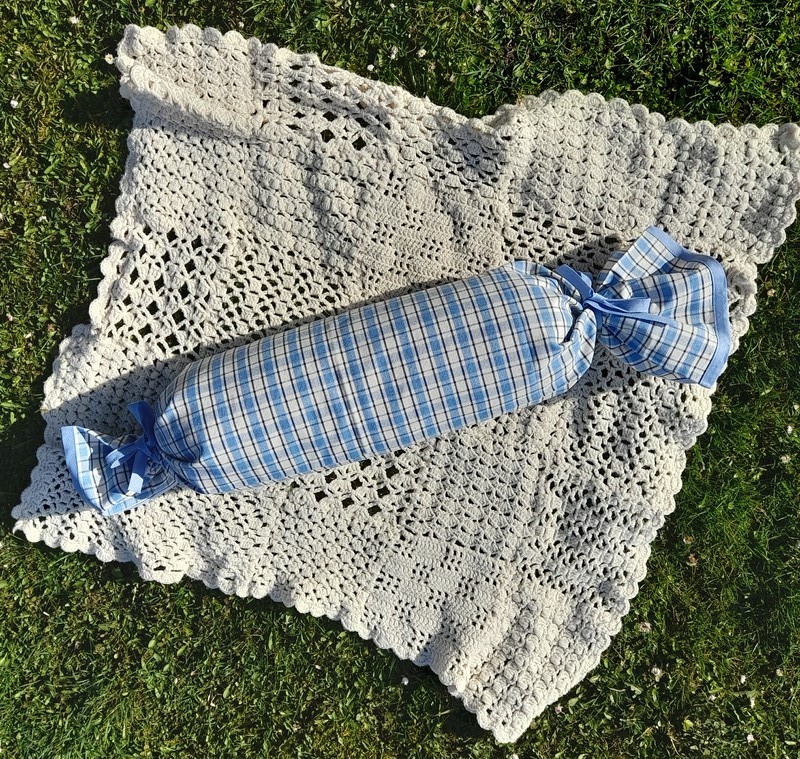 Potah na váleček - sv. modrý (kostky velké)