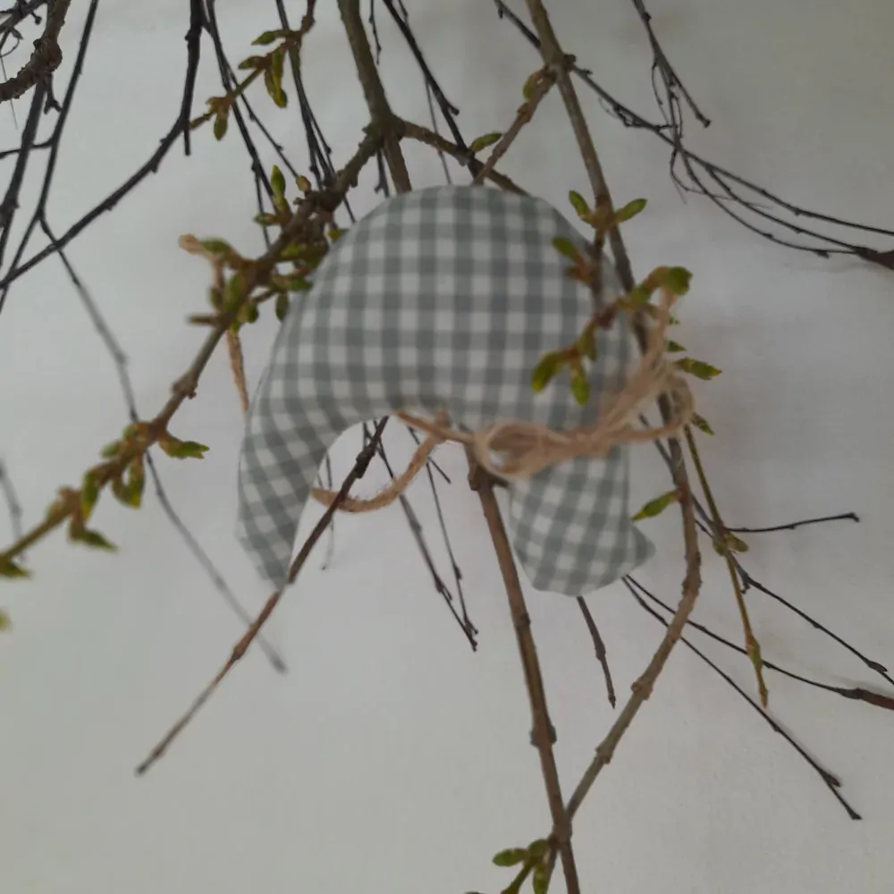 Ptáček k zavěšení