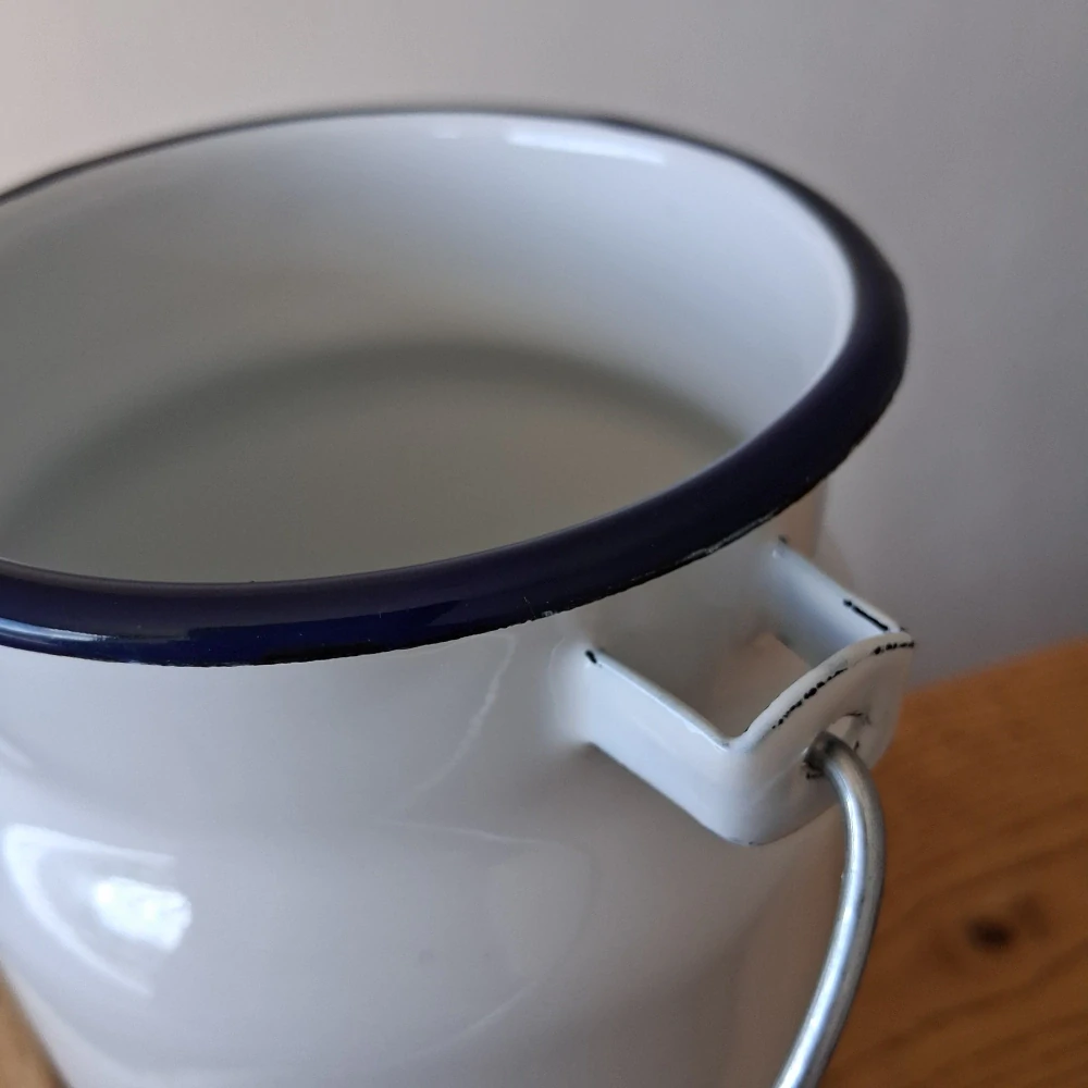 Smaltovaná bandaska 2,5 l